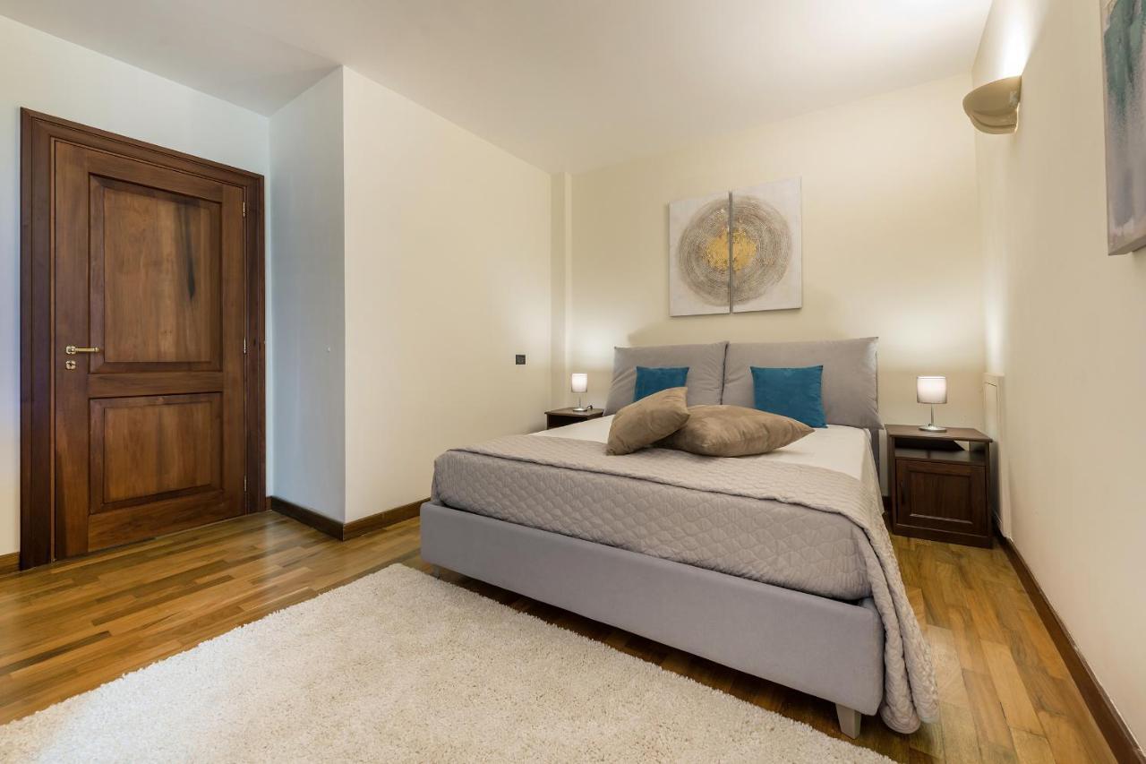 Goodstay Palazzo Marini Suite Lecce Exteriör bild
