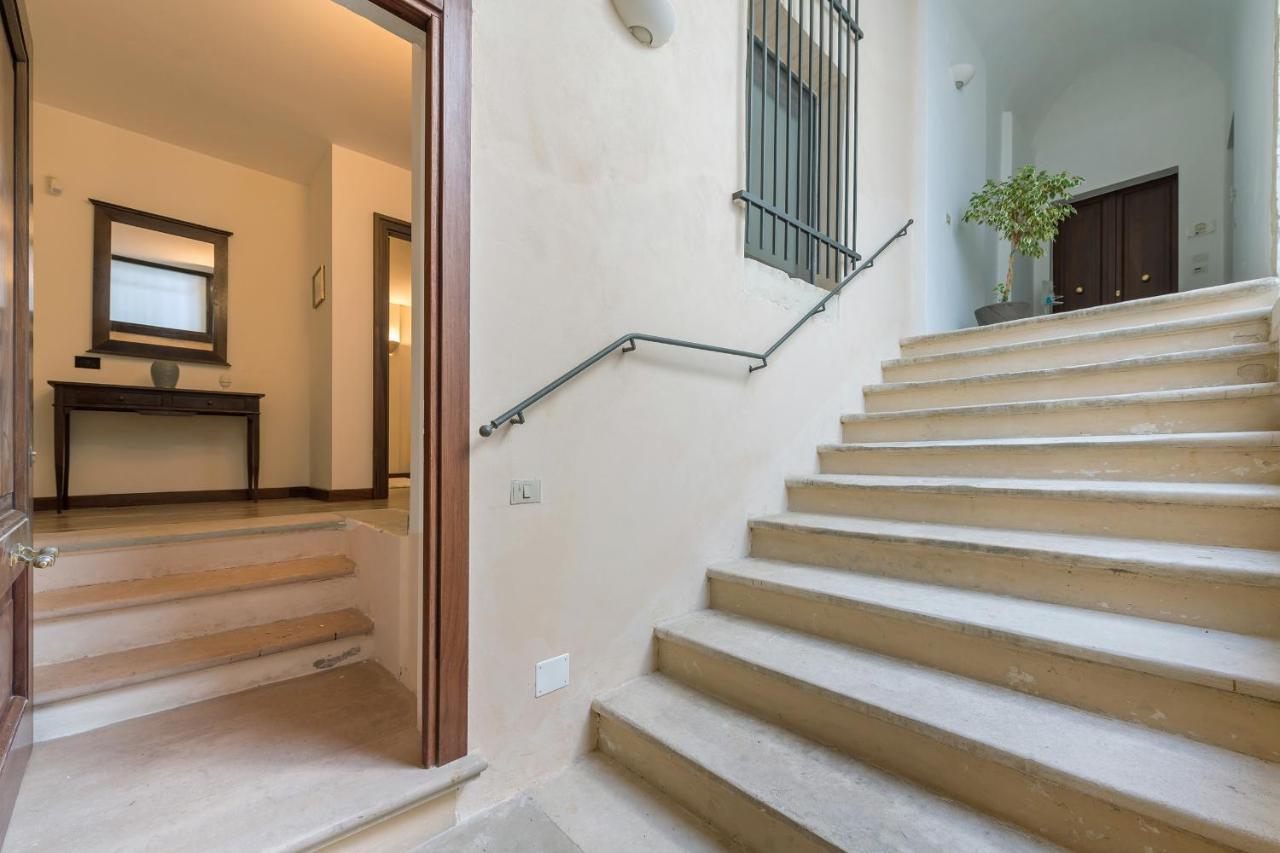 Goodstay Palazzo Marini Suite Lecce Exteriör bild